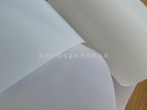本勾型為特殊魚鉤形狀加厚材質(zhì)勾面有：透明，黑色，普通白色，特白色和耐黃4級以上產(chǎn)品，本產(chǎn)品特別為運動器材，戶外運動用品，鞋材專用有抓牢粘合力要求高的產(chǎn)品設(shè)計的，產(chǎn)品在下雨天或者受到天氣潮濕時抓牢粘力不會下降或者脫落，本款66型射出勾和不抓毛搭配粘牢力強度可以達到高強粘級別 深圳市瑞鴻富科技有限公司是集于生產(chǎn)研發(fā)尼龍粘扣帶魔術(shù)貼，射出勾魔術(shù)貼，蘑菇頭魔術(shù)貼，細軟勾魔術(shù)貼，勾毛同體魔術(shù)貼，不抓毛魔術(shù)貼，發(fā)卷帶魔術(shù)貼，高周波電壓魔術(shù)貼，阻燃型防火魔術(shù)貼，背靠背粘扣魔術(shù)貼捆綁扎帶，背膠沖型魔術(shù)貼，松緊彈力魔術(shù)貼,, 3M魔術(shù)貼，魔術(shù)布/ OK布，注塑袖口魔術(shù)貼，3D VR眼鏡頭帶，運動器材魔術(shù)貼，醫(yī)用魔術(shù)貼，數(shù)據(jù)線收納皮扣，研磨片魔術(shù)貼，特殊魔術(shù)貼等產(chǎn)品為粘扣捆綁扎帶提供好的解決方案定制加工的大型廠家之一 深圳市瑞鴻富科技有限公司長期與國際知名品牌指定研發(fā)生產(chǎn)特殊魔術(shù)貼粘扣帶產(chǎn)品供應(yīng)給ADIDAS ,BECKMANN,LENOVO、HP MOTOROLA、SAMSUNG、SONY ERICSSON、SIEMENS、LG等相關(guān)業(yè)務(wù)廠商，長期以來并一直與其保持良好穩(wěn)定的合作關(guān)系. This hook type is a special fish hook shape and thickened material. The hook surface includes: transparent, black, ordinary white, extra white and yellow-resistant products above grade 4. This product is especially for sports equipment, outdoor sports goods, and shoe materials. It is designed for products with high requirements. The product will not drop or fall off when it is raining or wet. The adhesion strength of the 66 type injection hook and non-grabbing can reach a high-strength adhesion level. Shenzhen Ruihongfu Technology Co., Ltd. is engaged in the production and development of Velcro Velcro, injection hook Velcro, mushroom head Velcro, soft hook Velcro, hook hair velcro, non-scratching velcro, hair curling tape Velcro, high-frequency voltage Velcro, flame retardant fire-retardant Velcro, back-to-back Velcro Velcro bundling tie, adhesive punching type Velcro, elastic elastic Velcro,, 3M Velcro, Velcro/OK cloth, injection-molded cuff magic Stickers, 3D VR glasses headbands, sports equipment Velcro, medical Velcro, data cable storage leather buckle, abrasive sheet Velcro, special Velcro and other products provide a good solution for the buckle bundling straps and customized processing. one Shenzhen Ruihongfu Technology Co., Ltd. has long been designated to develop and produce special Velcro Velcro products for ADIDAS, BECKMANN, LENOVO, HP MOTOROLA, SAMSUNG, SONY ERICSSON, SIEMENS, LG and other related business manufacturers. It has always maintained a good and stable cooperative relationship with it.
