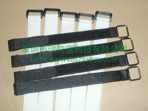深圳市瑞鴻富科技有限公司魔術貼扎帶廠家 產(chǎn)品介紹:背對背型魔術貼(粘扣帶)/ 魔術貼綁線帶特性及用途:采用進口膠將魔術貼毛面與勾面(A+B),進行復合,使毛勾不在同一面上。用在電線電纜、光纖光纜、玩具、電子電器等。也可按客人要求設計樣式.或供應原材料,自行裁切。還可印刷公司LOGO、網(wǎng)址及廣告促銷信息等。 材質(zhì): 1、粘扣布背對塑膠勾 2、粘扣布背對普通勾 3、普通毛背對普通勾 4、粘扣布背對蘑菇勾 5、不抓毛背普通勾等; 尺寸:規(guī)格有多種,按客要求生產(chǎn)不同規(guī)格長度,如有需要,可來電索樣。顏色:現(xiàn)有顏色為黑、白、紅、黃、藍、綠等色,特殊顏色量量大可訂做.環(huán)保:本產(chǎn)品依據(jù)《進出口染色紡織品和皮革制品中禁用偶氮染料的檢驗方法》標準進行檢測。不含偶氮及其它23種有害物質(zhì)。符合歐洲ROHS標準。-專業(yè)生產(chǎn)魔術貼捆綁帶,提供魔術貼捆綁帶產(chǎn)品圖片了解,魔術貼捆綁帶生產(chǎn)廠家 深圳市瑞鴻富科技有限公司魔術貼扎帶廠家 產(chǎn)品介紹:背對背型魔術貼(粘扣帶)/ 魔術貼綁線帶特性及用途:采用進口膠將魔術貼毛面與勾面(A+B),進行復合,使毛勾不在同一面上。用在電線電纜、光纖光纜、玩具、電子電器等。也可按客人要求設計樣式.或供應原材料,自行裁切。還可印刷公司LOGO、網(wǎng)址及廣告促銷信息等。 材質(zhì): 1、粘扣布背對塑膠勾 2、粘扣布背對普通勾 3、普通毛背對普通勾 4、粘扣布背對蘑菇勾 5、不抓毛背普通勾等; 尺寸:規(guī)格有多種,按客要求生產(chǎn)不同規(guī)格長度,如有需要,可來電索樣。顏色:現(xiàn)有顏色為黑、白、紅、黃、藍、綠等色,特殊顏色量量大可訂做.環(huán)保:本產(chǎn)品依據(jù)《進出口染色紡織品和皮革制品中禁用偶氮染料的檢驗方法》標準進行檢測。不含偶氮及其它23種有害物質(zhì)。符合歐洲ROHS標準。-專業(yè)生產(chǎn)魔術貼捆綁帶,提供魔術貼捆綁帶產(chǎn)品圖片了解,魔術貼捆綁帶生產(chǎn)廠家