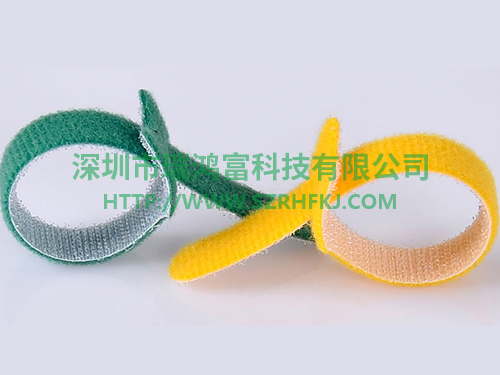 深圳市瑞鴻富科技有限公司魔術(shù)貼扎帶廠(chǎng)家 產(chǎn)品介紹:背對(duì)背型魔術(shù)貼(粘扣帶)/ 魔術(shù)貼綁線(xiàn)帶特性及用途:采用進(jìn)口膠將魔術(shù)貼毛面與勾面(A+B),進(jìn)行復(fù)合,使毛勾不在同一面上。用在電線(xiàn)電纜、光纖光纜、玩具、電子電器等。也可按客人要求設(shè)計(jì)樣式.或供應(yīng)原材料,自行裁切。還可印刷公司LOGO、網(wǎng)址及廣告促銷(xiāo)信息等。 材質(zhì): 1、粘扣布背對(duì)塑膠勾 2、粘扣布背對(duì)普通勾 3、普通毛背對(duì)普通勾 4、粘扣布背對(duì)蘑菇勾 5、不抓毛背普通勾等; 尺寸:規(guī)格有多種,按客要求生產(chǎn)不同規(guī)格長(zhǎng)度,如有需要,可來(lái)電索樣。顏色:現(xiàn)有顏色為黑、白、紅、黃、藍(lán)、綠等色,特殊顏色量量大可訂做.環(huán)保:本產(chǎn)品依據(jù)《進(jìn)出口染色紡織品和皮革制品中禁用偶氮染料的檢驗(yàn)方法》標(biāo)準(zhǔn)進(jìn)行檢測(cè)。不含偶氮及其它23種有害物質(zhì)。符合歐洲ROHS標(biāo)準(zhǔn)。-專(zhuān)業(yè)生產(chǎn)魔術(shù)貼捆綁帶,提供魔術(shù)貼捆綁帶產(chǎn)品圖片了解,魔術(shù)貼捆綁帶生產(chǎn)廠(chǎng)家 深圳市瑞鴻富科技有限公司魔術(shù)貼扎帶廠(chǎng)家 產(chǎn)品介紹:背對(duì)背型魔術(shù)貼(粘扣帶)/ 魔術(shù)貼綁線(xiàn)帶特性及用途:采用進(jìn)口膠將魔術(shù)貼毛面與勾面(A+B),進(jìn)行復(fù)合,使毛勾不在同一面上。用在電線(xiàn)電纜、光纖光纜、玩具、電子電器等。也可按客人要求設(shè)計(jì)樣式.或供應(yīng)原材料,自行裁切。還可印刷公司LOGO、網(wǎng)址及廣告促銷(xiāo)信息等。 材質(zhì): 1、粘扣布背對(duì)塑膠勾 2、粘扣布背對(duì)普通勾 3、普通毛背對(duì)普通勾 4、粘扣布背對(duì)蘑菇勾 5、不抓毛背普通勾等; 尺寸:規(guī)格有多種,按客要求生產(chǎn)不同規(guī)格長(zhǎng)度,如有需要,可來(lái)電索樣。顏色:現(xiàn)有顏色為黑、白、紅、黃、藍(lán)、綠等色,特殊顏色量量大可訂做.環(huán)保:本產(chǎn)品依據(jù)《進(jìn)出口染色紡織品和皮革制品中禁用偶氮染料的檢驗(yàn)方法》標(biāo)準(zhǔn)進(jìn)行檢測(cè)。不含偶氮及其它23種有害物質(zhì)。符合歐洲ROHS標(biāo)準(zhǔn)。-專(zhuān)業(yè)生產(chǎn)魔術(shù)貼捆綁帶,提供魔術(shù)貼捆綁帶產(chǎn)品圖片了解,魔術(shù)貼捆綁帶生產(chǎn)廠(chǎng)家